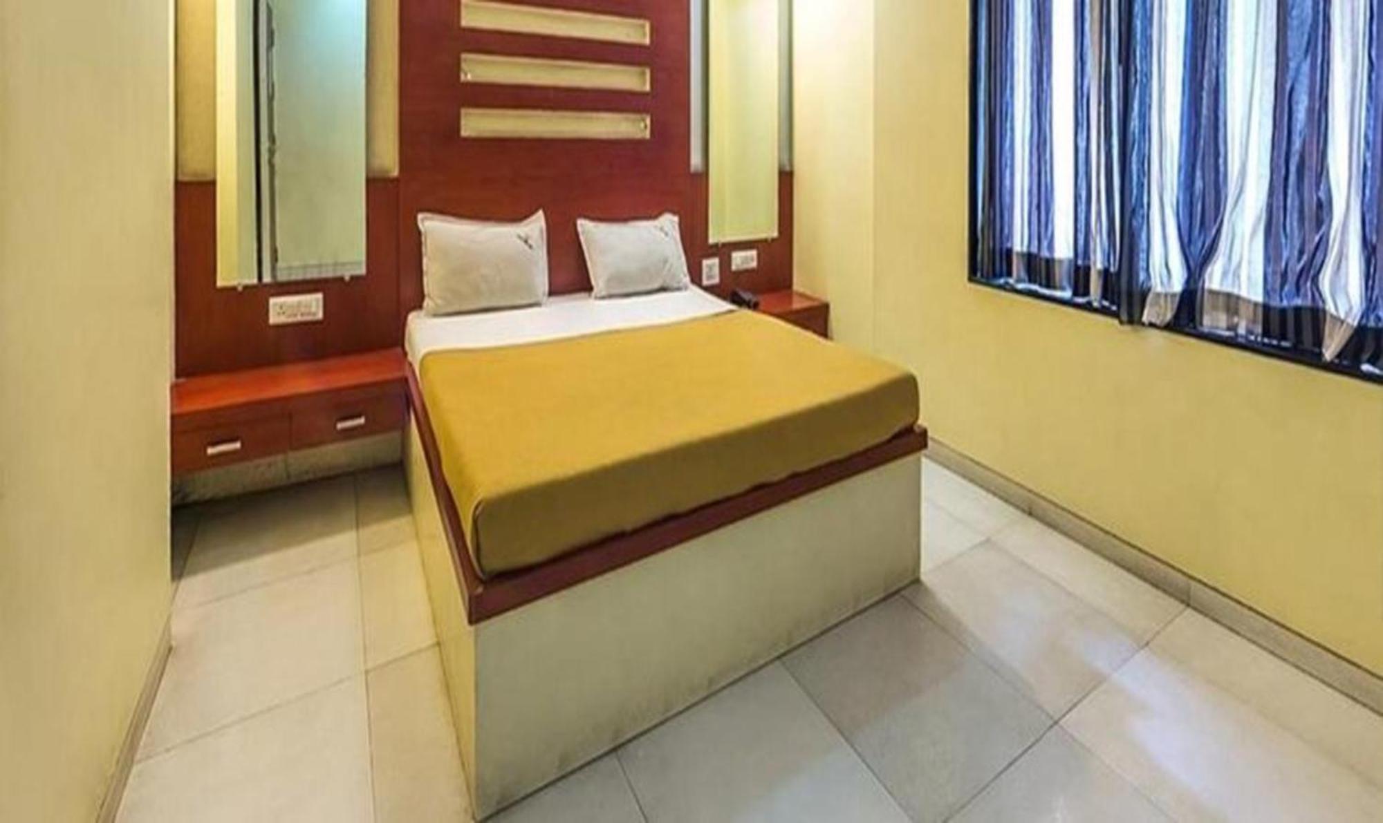 Fabhotel Skylark Inn Nashik Exterior photo