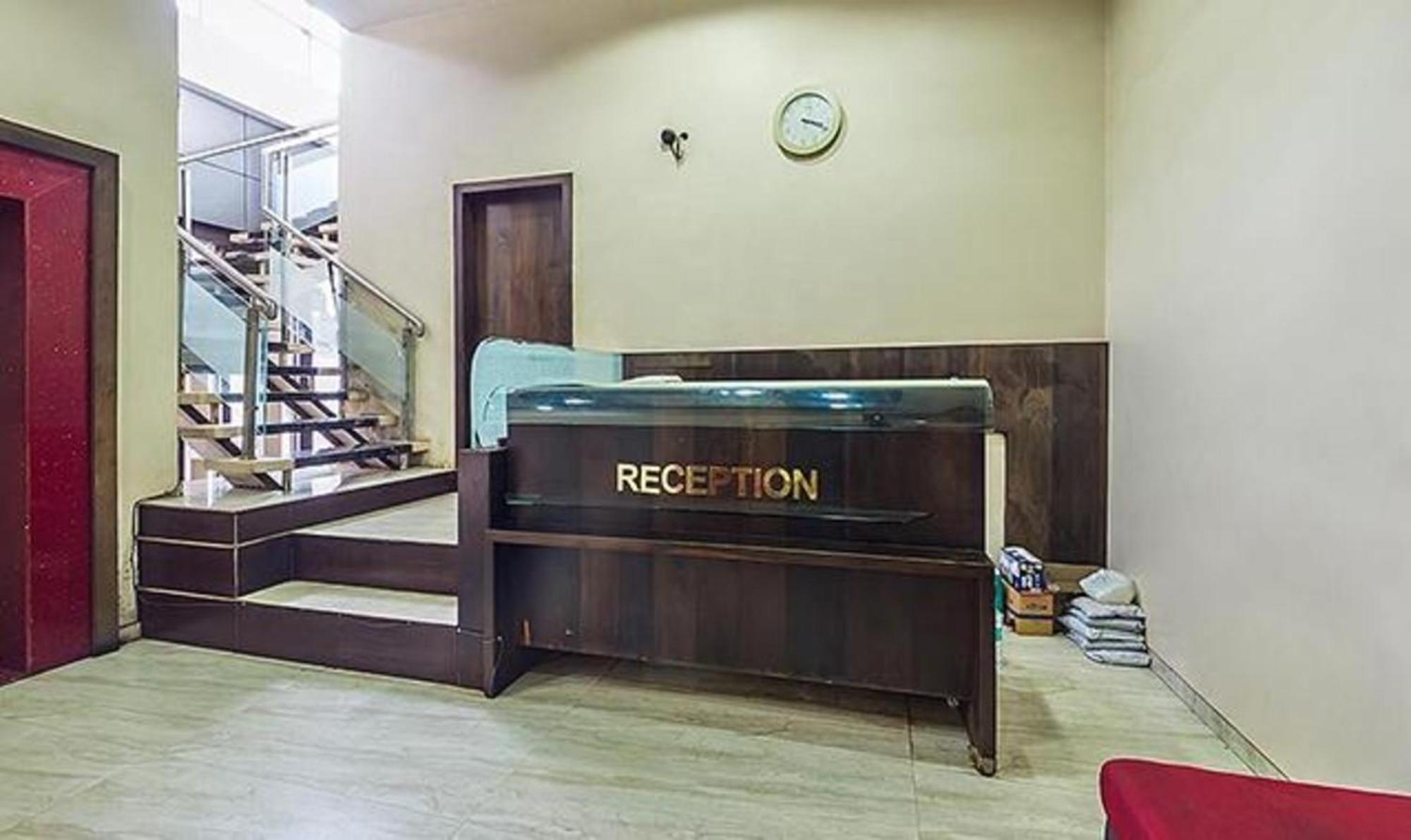 Fabhotel Skylark Inn Nashik Exterior photo